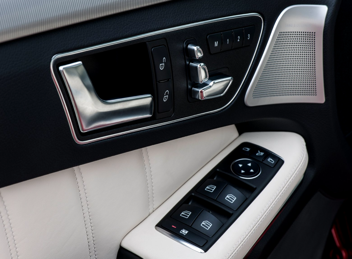 Mercedes Benz E-Klasse And Predecessors photo 106