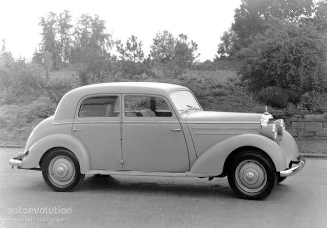 Mercedes Benz E-Klasse And Predecessors photo 12