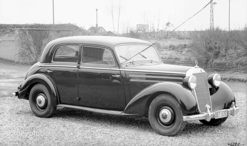 Mercedes Benz E-Klasse And Predecessors photo 13