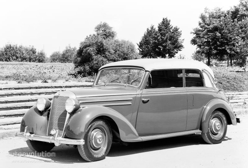 Mercedes Benz E-Klasse And Predecessors photo 3