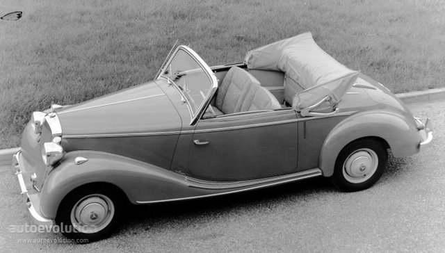 Mercedes Benz E-Klasse And Predecessors photo 7