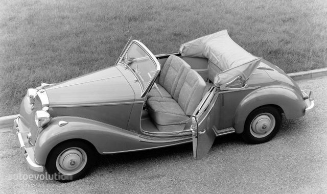 Mercedes Benz E-Klasse And Predecessors photo 8
