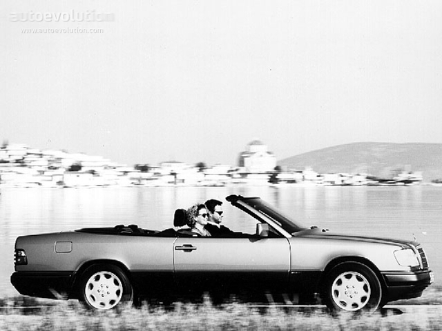 Mercedes Benz E-Klasse Cabriolet And Predecessors photo 3