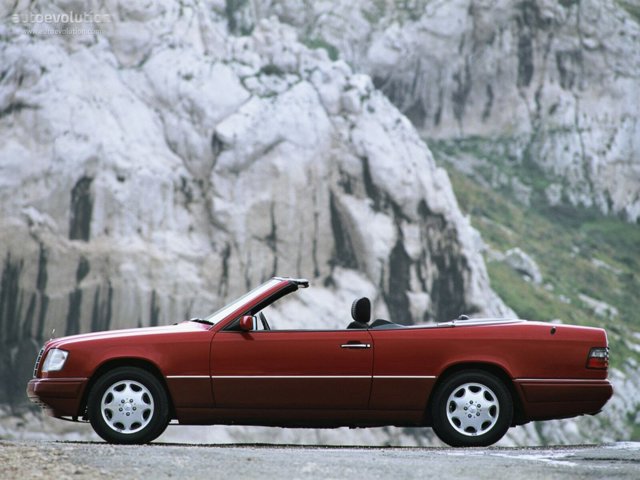 Mercedes Benz E-Klasse Cabriolet And Predecessors photo 5