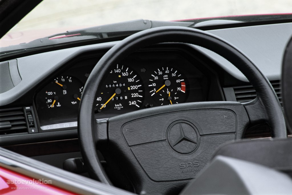 Mercedes Benz E-Klasse Cabriolet And Predecessors photo 6