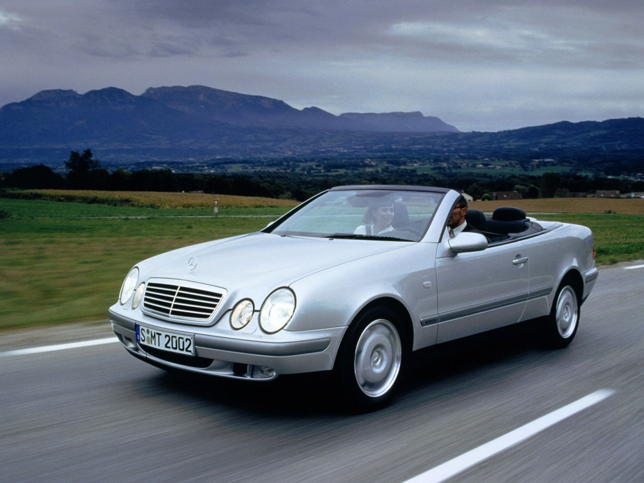 Mercedes Benz E-Klasse Cabriolet And Predecessors photo 7