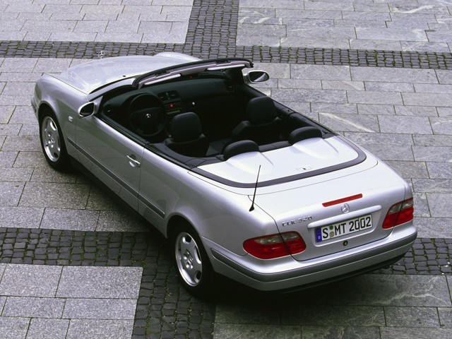 Mercedes Benz E-Klasse Cabriolet And Predecessors photo 15