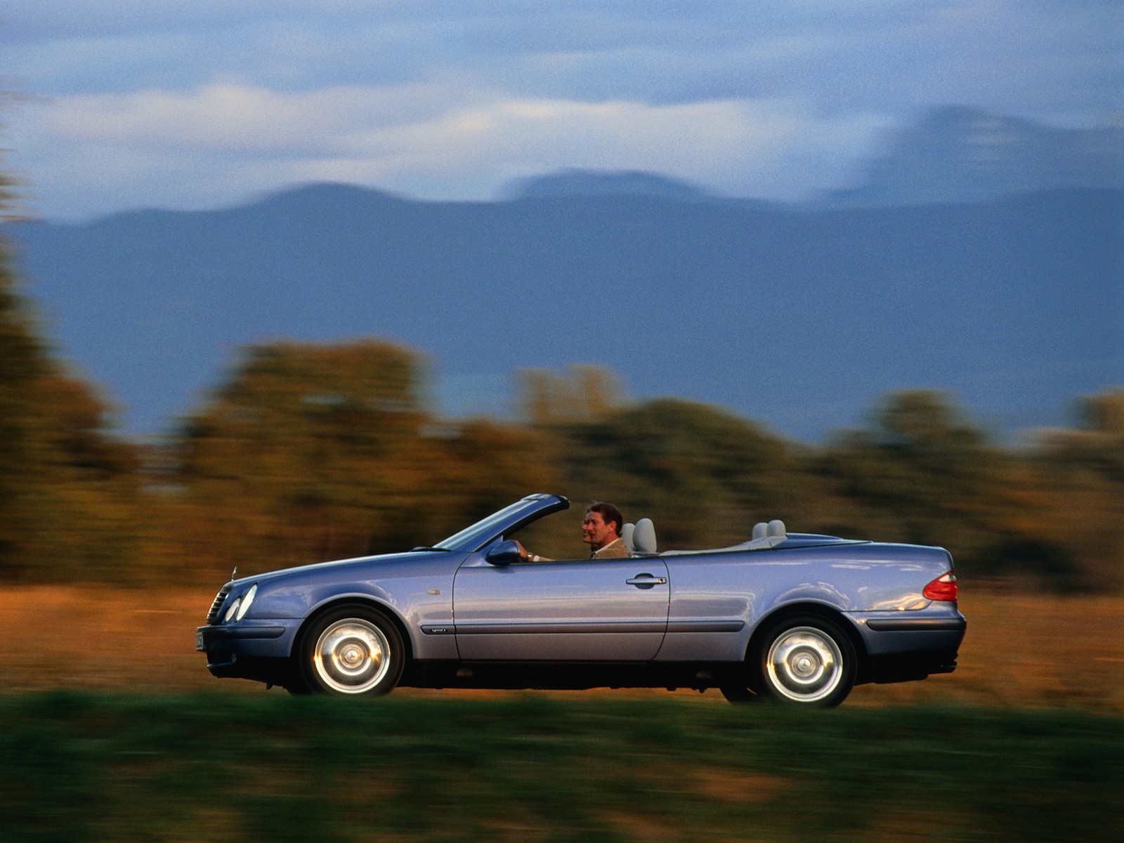 Mercedes Benz E-Klasse Cabriolet And Predecessors photo 21