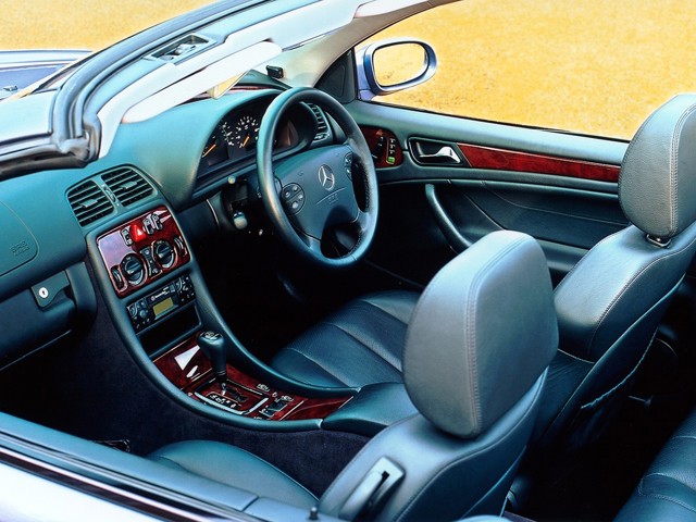 Mercedes Benz E-Klasse Cabriolet And Predecessors photo 27