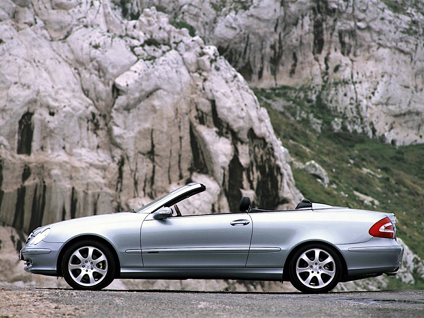 Mercedes Benz E-Klasse Cabriolet And Predecessors photo 39