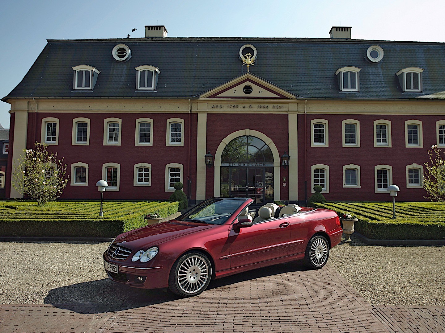 Mercedes Benz E-Klasse Cabriolet And Predecessors photo 9