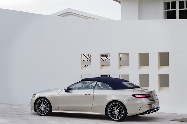 Mercedes Benz E-Klasse Cabriolet And Predecessors photo 16