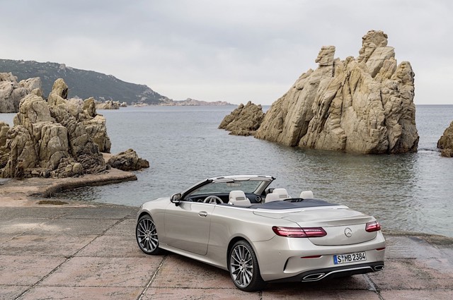 Mercedes Benz E-Klasse Cabriolet And Predecessors photo 17
