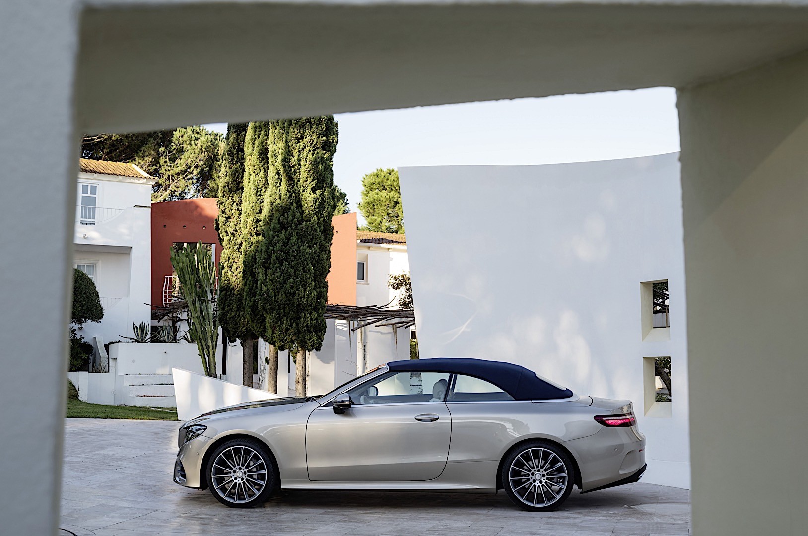 Mercedes Benz E-Klasse Cabriolet And Predecessors photo 51