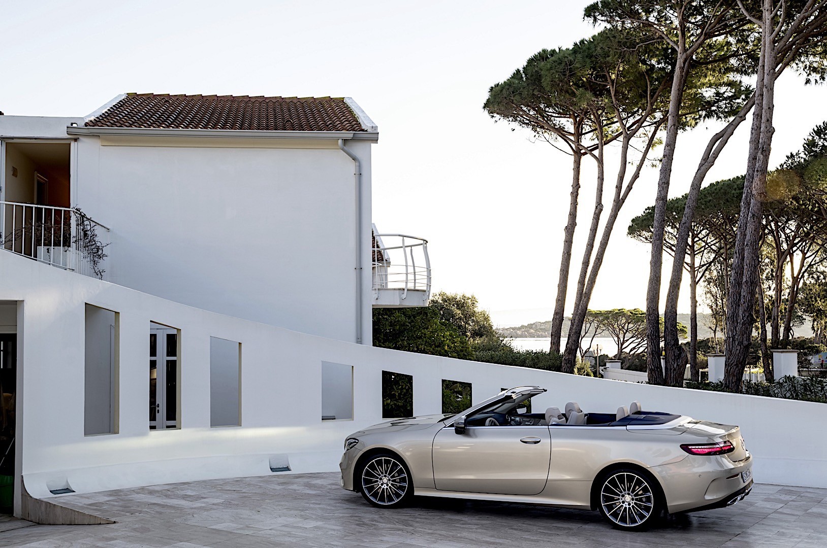 Mercedes Benz E-Klasse Cabriolet And Predecessors photo 53