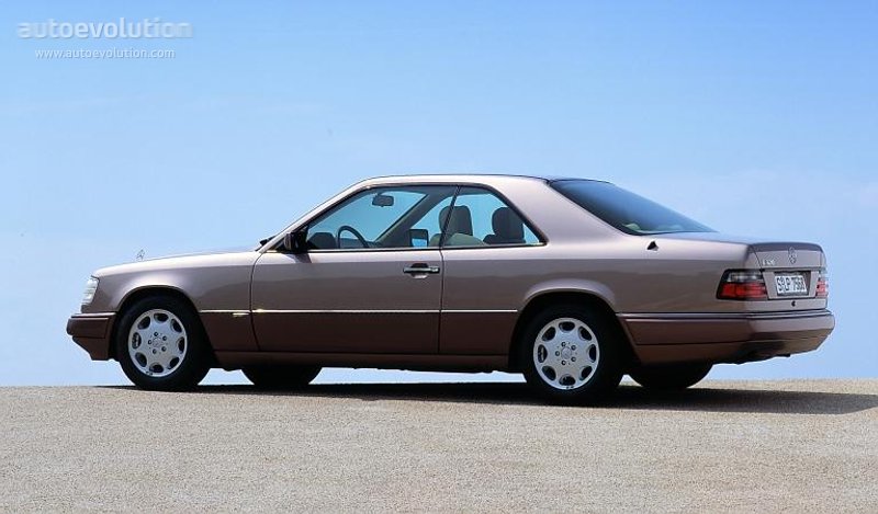 Mercedes Benz E-Klasse Coupe And Predecessors photo 3