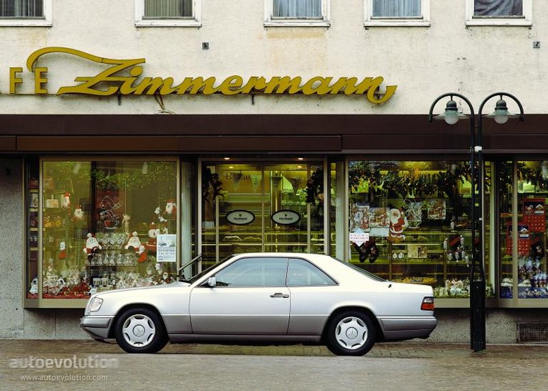 Mercedes Benz E-Klasse Coupe And Predecessors photo 6