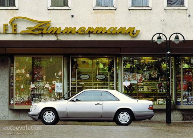 Mercedes Benz E-Klasse Coupe And Predecessors photo 6