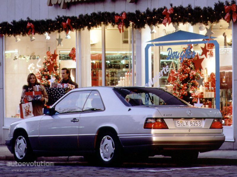 Mercedes Benz E-Klasse Coupe And Predecessors photo 7