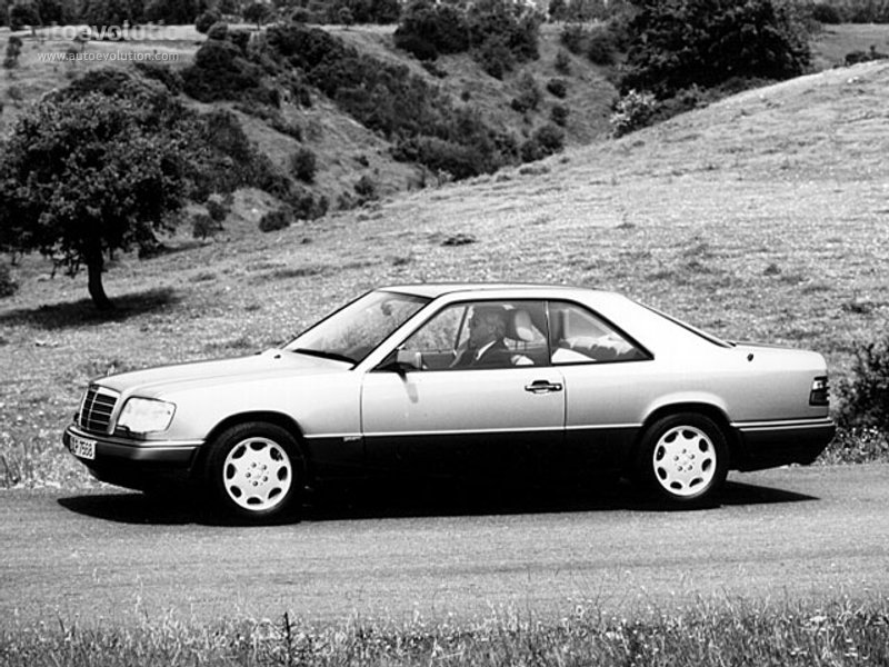 Mercedes Benz E-Klasse Coupe And Predecessors photo 9