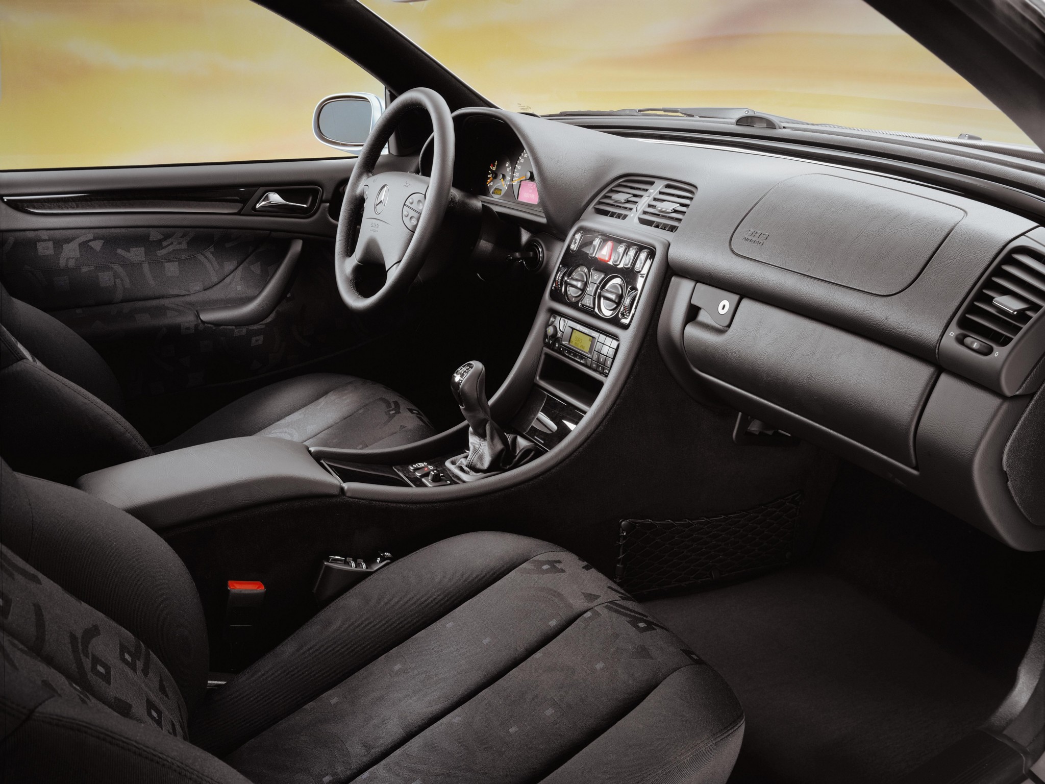 Mercedes Benz E-Klasse Coupe And Predecessors photo 35