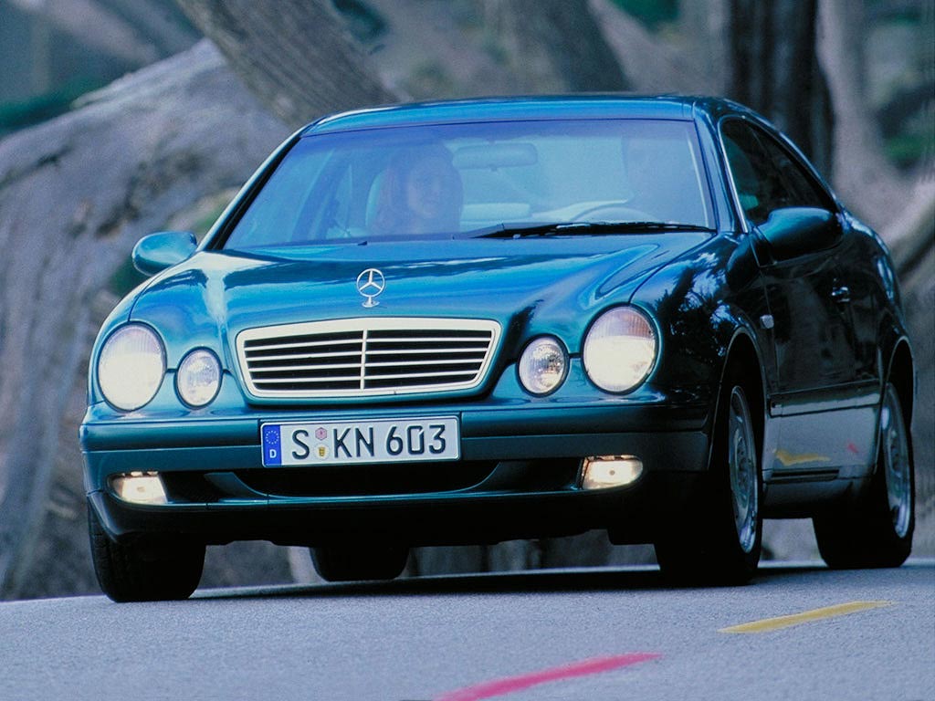 Mercedes Benz E-Klasse Coupe And Predecessors photo 20
