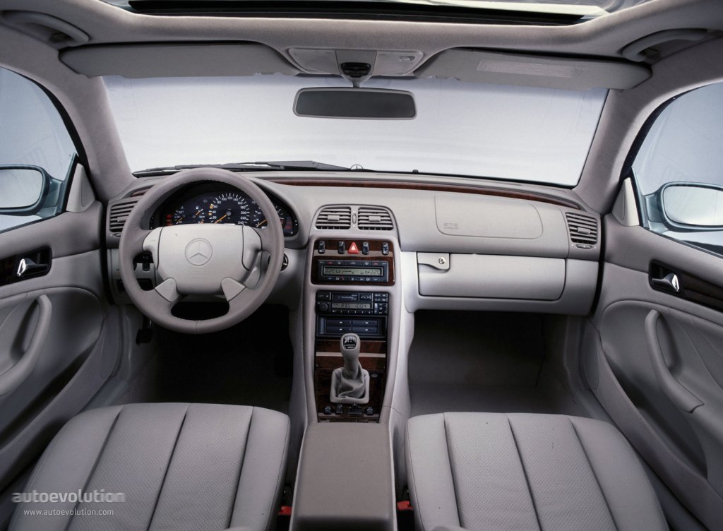 Mercedes Benz E-Klasse Coupe And Predecessors photo 33