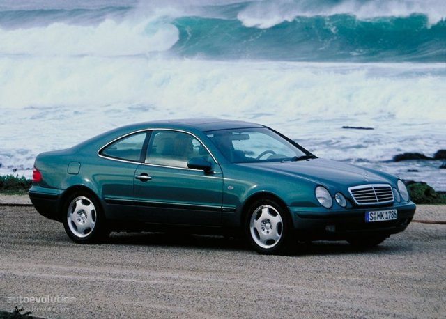 Mercedes Benz E-Klasse Coupe And Predecessors photo 10