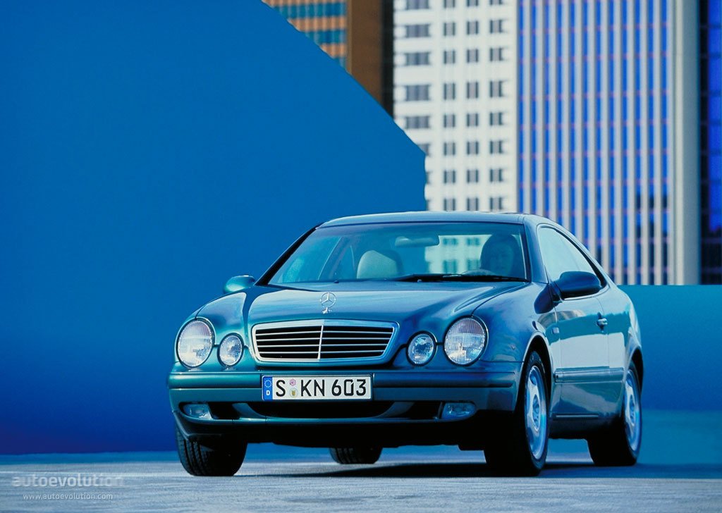 Mercedes Benz E-Klasse Coupe And Predecessors photo 3