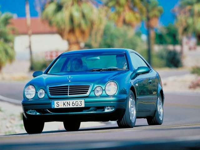 Mercedes Benz E-Klasse Coupe And Predecessors photo 17