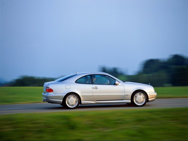 Mercedes Benz E-Klasse Coupe And Predecessors photo 5