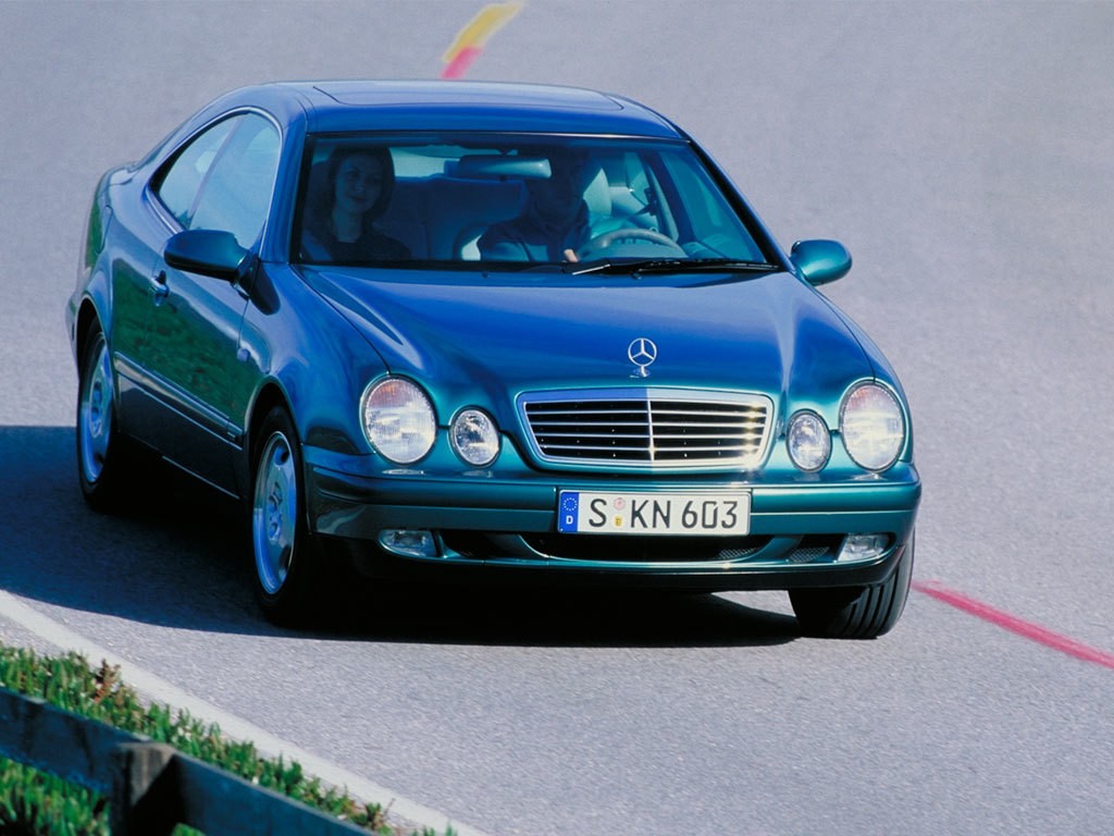 Mercedes Benz E-Klasse Coupe And Predecessors photo 8