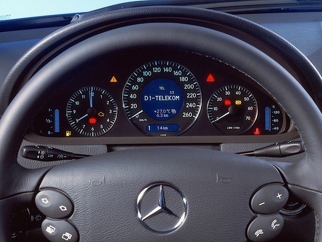 Mercedes Benz E-Klasse Coupe And Predecessors photo 37