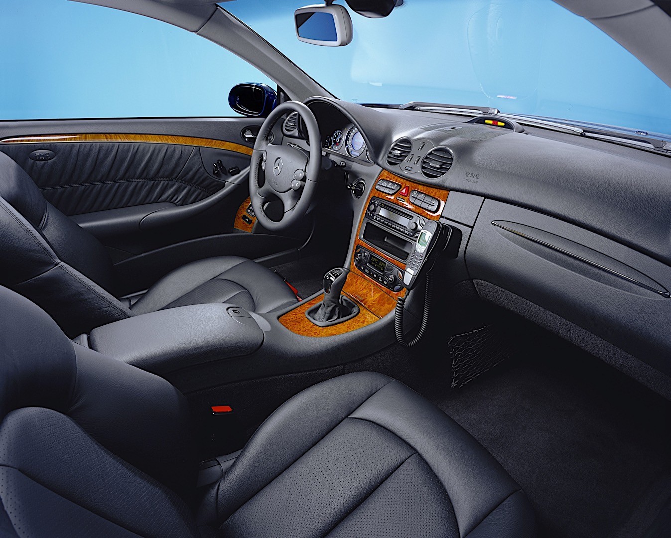 Mercedes Benz E-Klasse Coupe And Predecessors photo 40