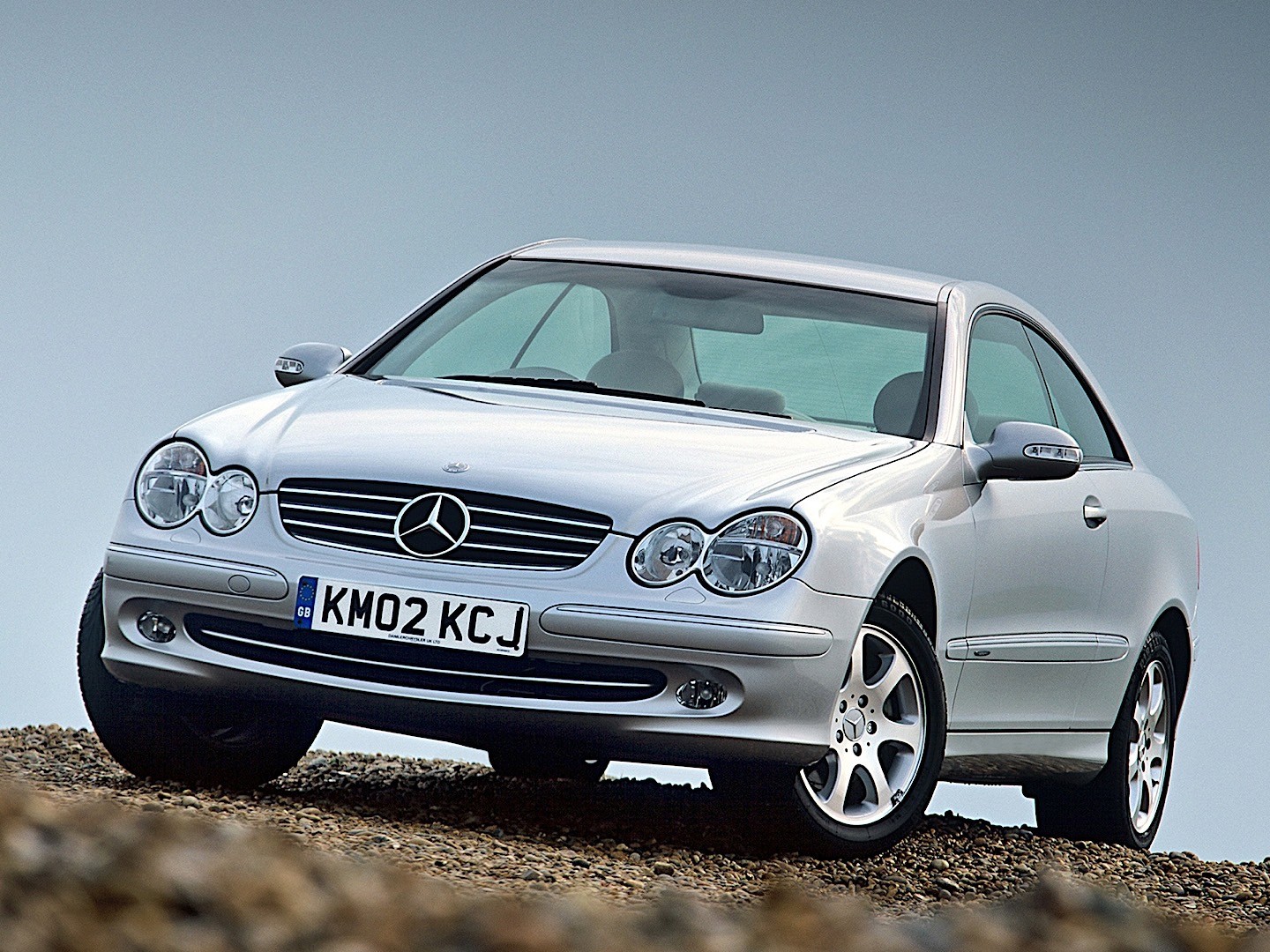 Mercedes Benz E-Klasse Coupe And Predecessors photo 10