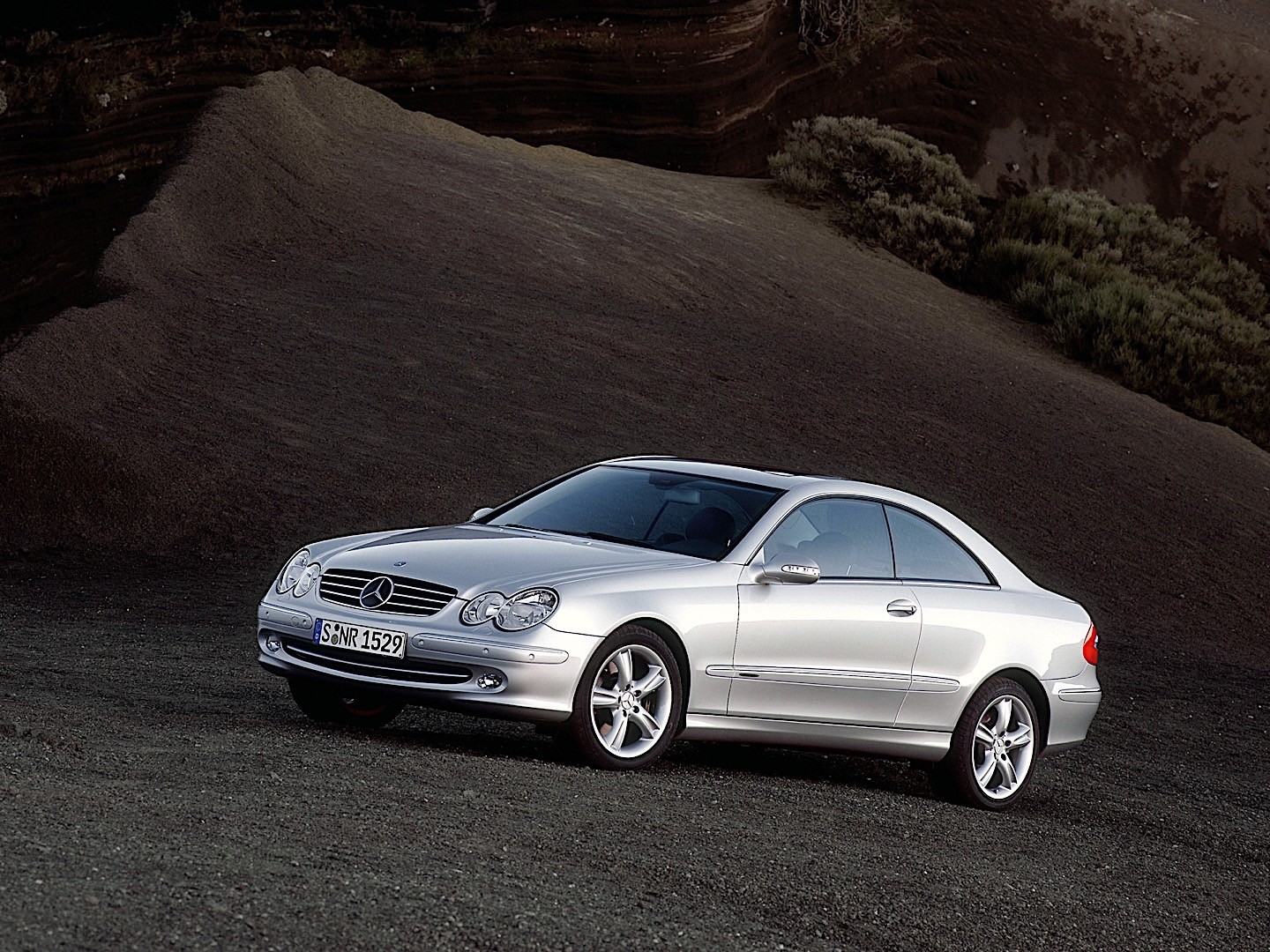 Mercedes Benz E-Klasse Coupe And Predecessors photo 11