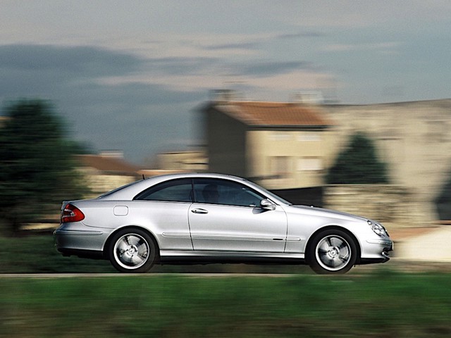 Mercedes Benz E-Klasse Coupe And Predecessors photo 14