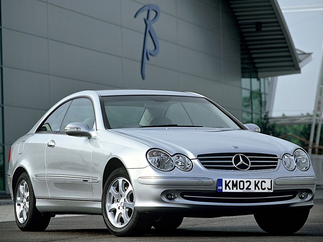 Mercedes Benz E-Klasse Coupe And Predecessors photo 16