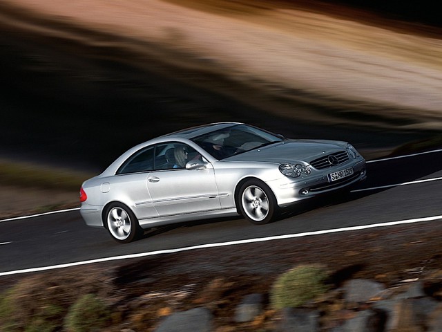 Mercedes Benz E-Klasse Coupe And Predecessors photo 20