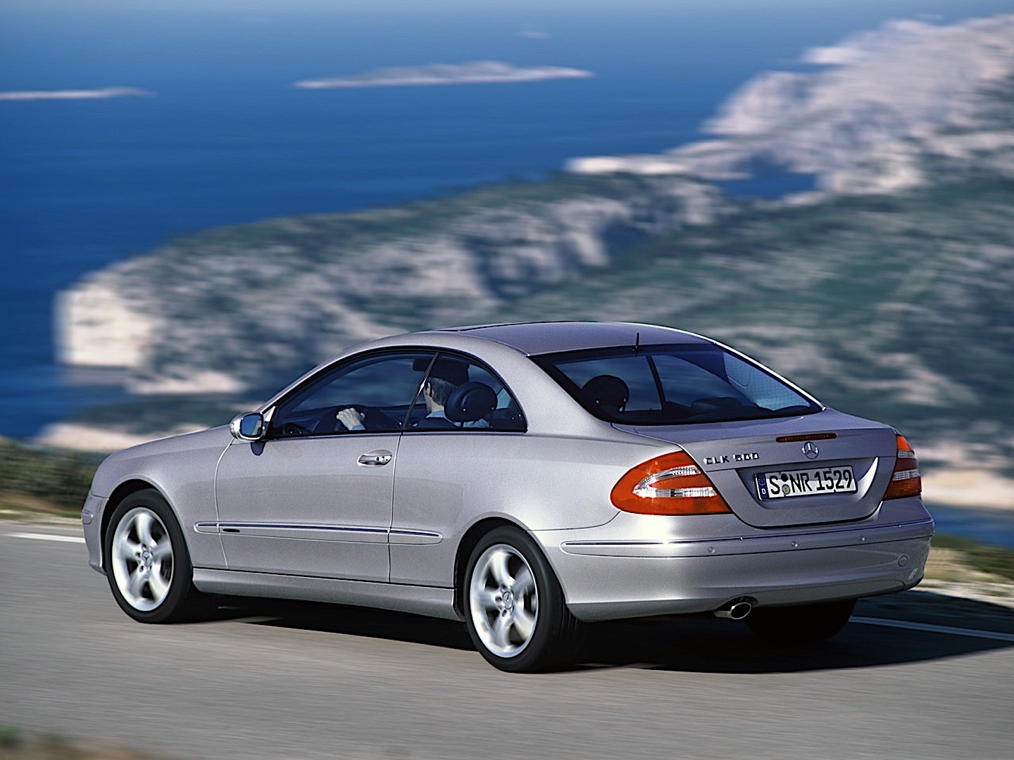 Mercedes Benz E-Klasse Coupe And Predecessors photo 24