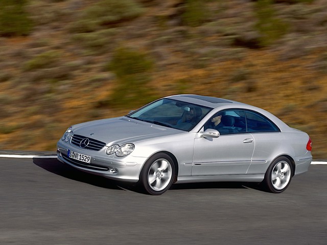 Mercedes Benz E-Klasse Coupe And Predecessors photo 27