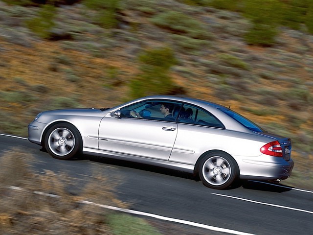 Mercedes Benz E-Klasse Coupe And Predecessors photo 30