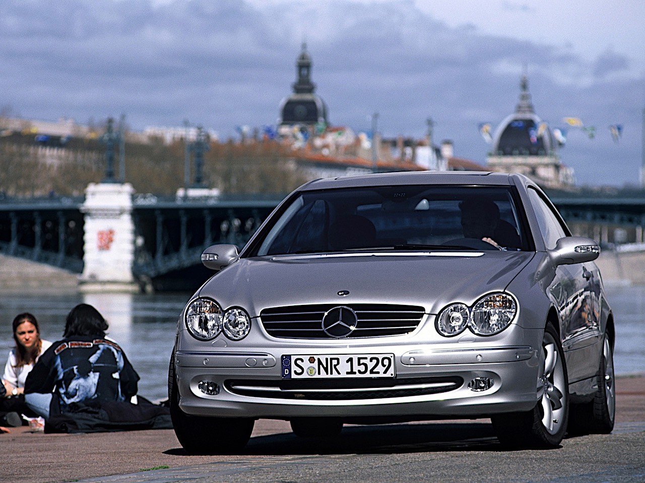 Mercedes Benz E-Klasse Coupe And Predecessors photo 32
