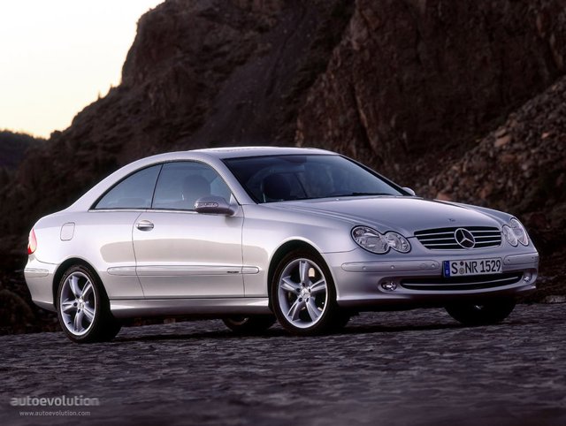 Mercedes Benz E-Klasse Coupe And Predecessors photo 9