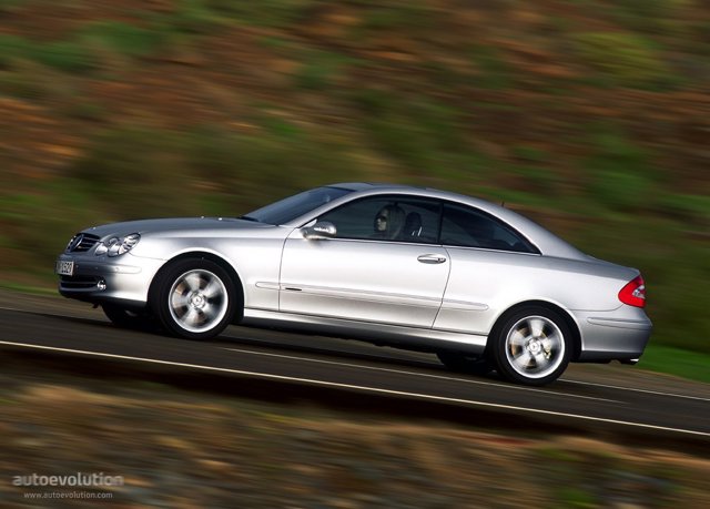 Mercedes Benz E-Klasse Coupe And Predecessors photo 3