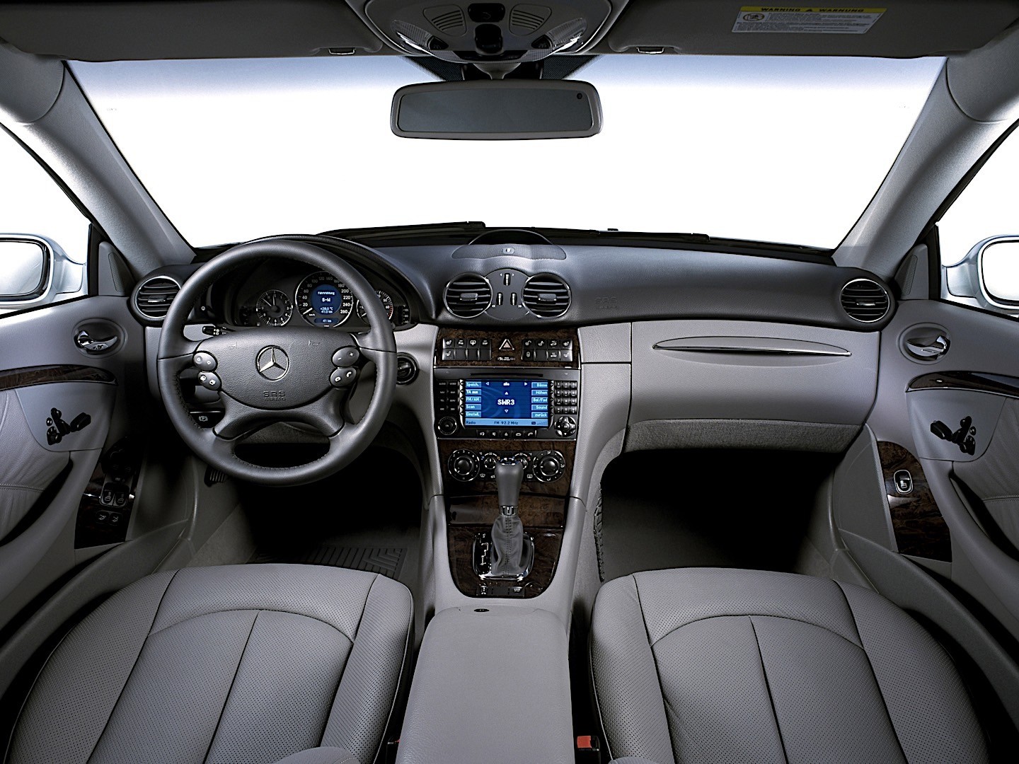 Mercedes Benz E-Klasse Coupe And Predecessors photo 36