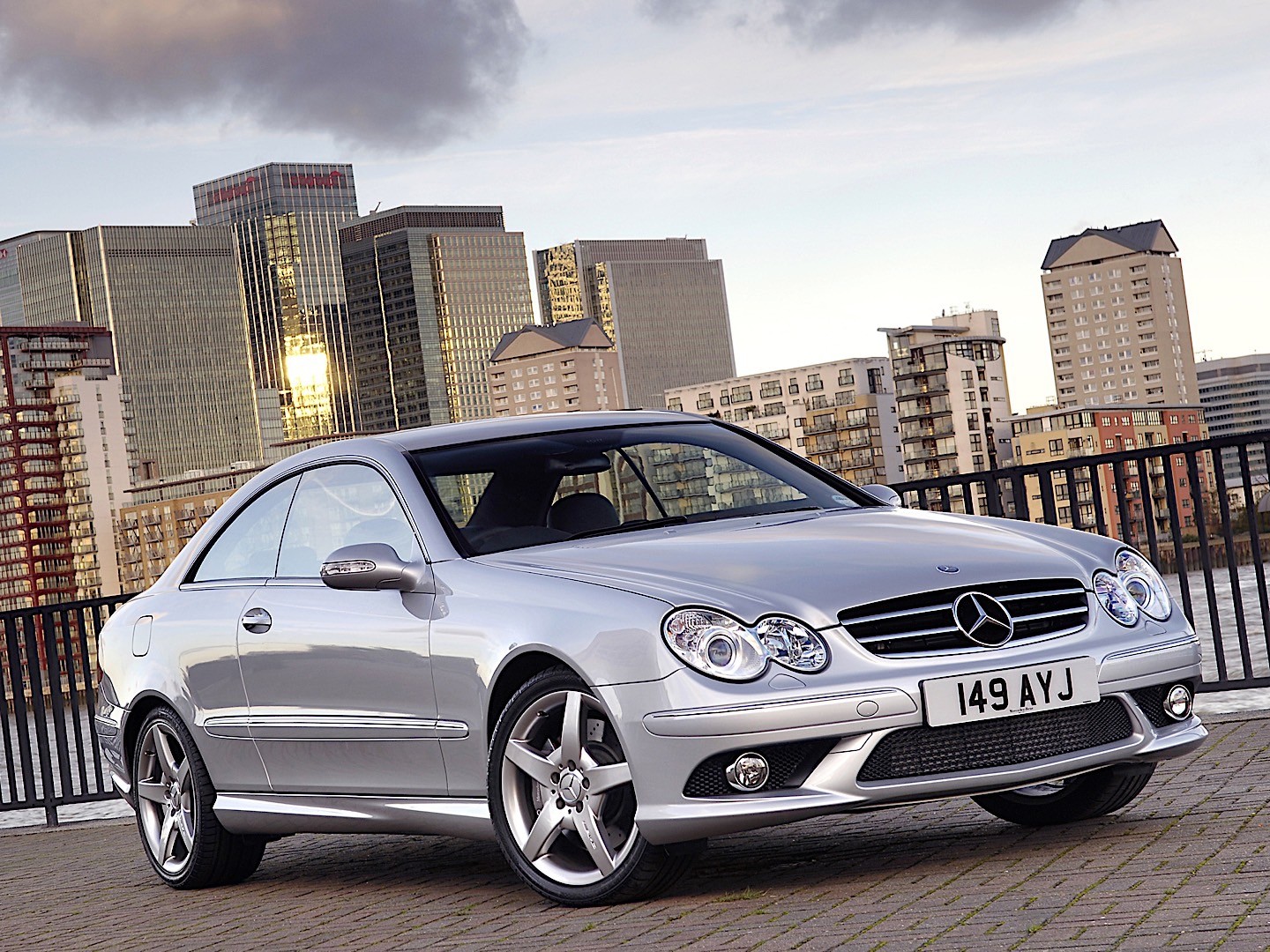 Mercedes Benz E-Klasse Coupe And Predecessors photo 9