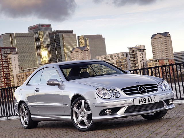 Mercedes Benz E-Klasse Coupe And Predecessors photo 9