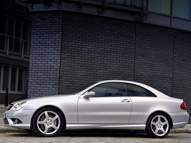 Mercedes Benz E-Klasse Coupe And Predecessors photo 21