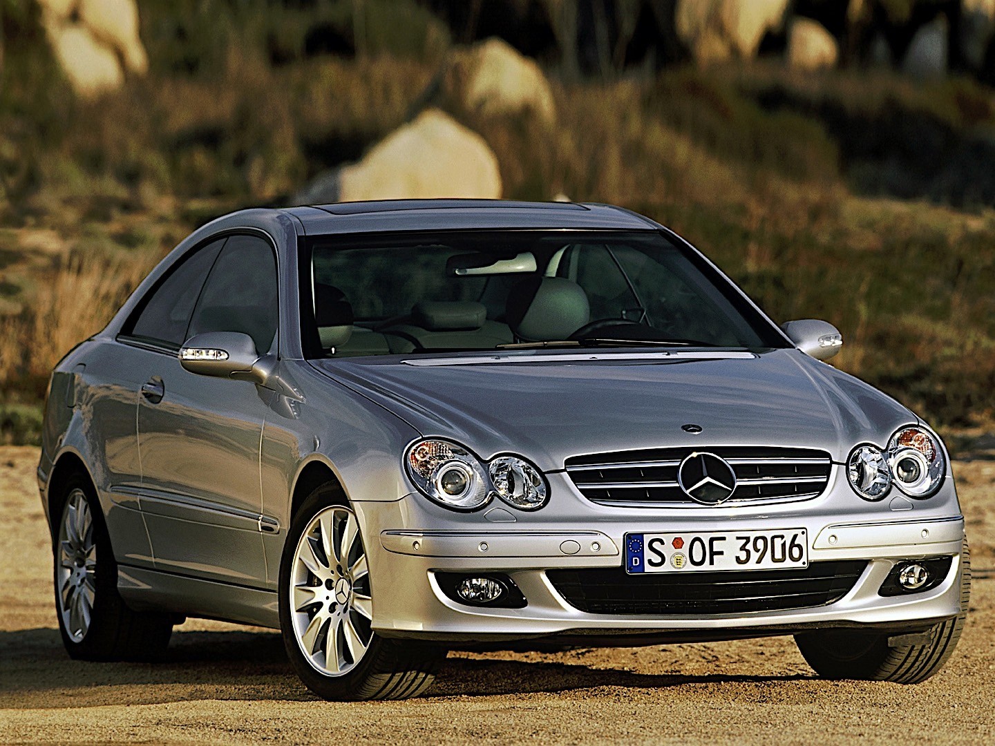 Mercedes Benz E-Klasse Coupe And Predecessors photo 22